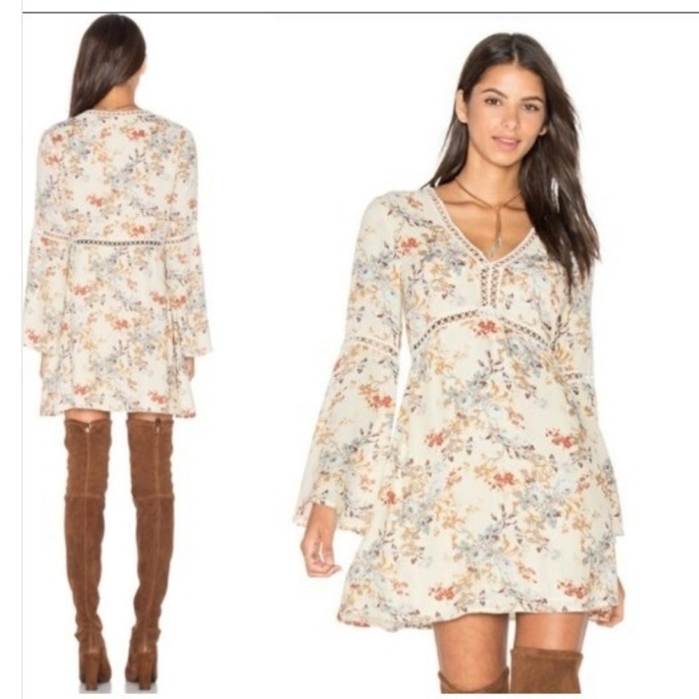 Wayf Floral Bell Sleeve Mini Dress Cream Boho Crochet Medium Western Babydoll